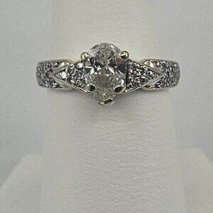 14 karat diamond engagement ring